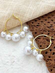 1 Paar minimalistische, kreative, übertriebene Creolen mit Kunstperle für Frauen, vielseitig einsetzbare, elegante Luxus-Ohrringe für den Sommer