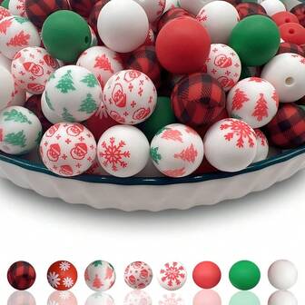 40 unidades de cuentas de silicona navideñas - Surtido de tamaños con patrones festivos de copos de nieve, renos, árboles y cuadros en rojo, verde, blanco y dorado - Suministros para hacer joyas DIY, dijes para llaveros, pulseras y collares, adornos navideños para joyería, suministros artesanales de temporada, diseños de cuentas navideñas, cuentas de artesanía duraderas, decoraciones navideñas, diseños navideños, material flexible, regalos