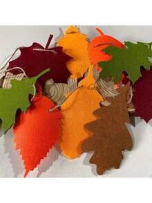 10pcs Rustic Felt Leaf Wreaths, Maple Leaf Garland Banners, Suitable For Thanksgiving & Christmas Decor, Thanksgiving Party Decorations, Autumn Harvest Festival Farmhouse Decor Banners, Perfect For Fireplace Mantel & Home Decor Hanging Banners, Autumn Holiday Gathering Family Atmosphere Decorations