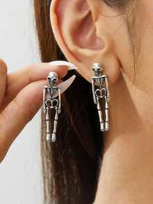 1 Pair Halloween Earrings, Punk Skull Stud Earrings, Exaggerated Fashion Earrings - Multicolor - View 8