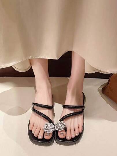 French Minimalist Style Black Bare Strap Square Toe Rhinestone Decor Women's Flat Sandals, Lightweight & Comfortable For Outdoor Walking, Travel, Beach, Casual, Suitable For Valentine's Day, Halloween, Christmas, Dating, Shopping, Commuting, Party