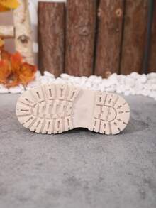 1 Paar weiße Schnürstiefel in Große Größen für Teenager-Mädchen, aus weichem PU-Material, mit Regenbogenspitze, Rosengraffiti-Muster, runder Zehenbereich, Plateau, modische und niedliche Kurzstiefel, geeignet für Mädchen von 3-12 Jahren für Alltag, Schule, Urlaub, Herbst/Winter Neuheit