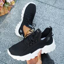 Multi-Color Sports Shoes, Lightweight And Breathable Mesh, Lace-Up Design Fits The Foot Shape, Thick Sole For Shock Absorption, Suitable For Daily Jogging And Shopping, Comfortable And Easy To Match