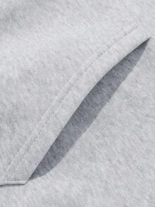 秋冬季加大码男士灰色卫衣，宽松版型，加绒保暖，宽松腹部设计显瘦，长袖翻领，适合外穿。