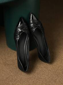 Women's Flat Shoes With Twist Knot Decor, Pointed Toe Soft Bottom Loafers, Hidden Wedge, Slip-On, Versatile, Soft Leather, Comfortable Flats - Black - View 5