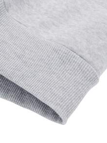 秋冬季加大码男士灰色卫衣，宽松版型，加绒保暖，宽松腹部设计显瘦，长袖翻领，适合外穿。