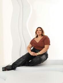 Plus Size Asymmetrical Blouse - Rỉ Nâu - Xem 5