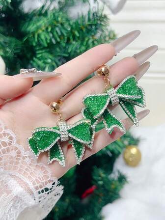 2pcs Fashionable Cute Big Bow Pendant Earrings, Shiny Blue Green Red Earrings, Suitable For Girls Daily Wear, Christmas Party Jewelry Gift