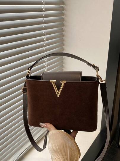 时尚迷你纯色简约金属锁扣装饰防水PU手提包，适合购物、携带，适合年轻女性、大学生、年轻职业女性、上班族女性。完美适用于办公室、大学、工作、商务、通勤、户外活动、旅行和短途旅行。