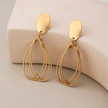 2pcs Women's Unique Fashion Hollow Geometric Asymmetrical Earrings