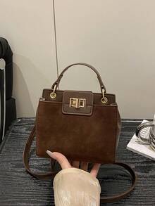 Túi đeo chéo mini thời trang màu trơn, khóa kim loại, túi xách tối giản nhiều ngăn, phù hợp để đi mua sắm, đựng ví, dành cho phụ nữ trẻ, sinh viên đại học, người mới đi làm, nữ nhân viên văn phòng. Lý tưởng cho văn phòng, trường đại học, công việc, kinh doanh, đi lại, hoạt động ngoài trời, du lịch và dã ngoại. - Cà phê nâu - Xem 2