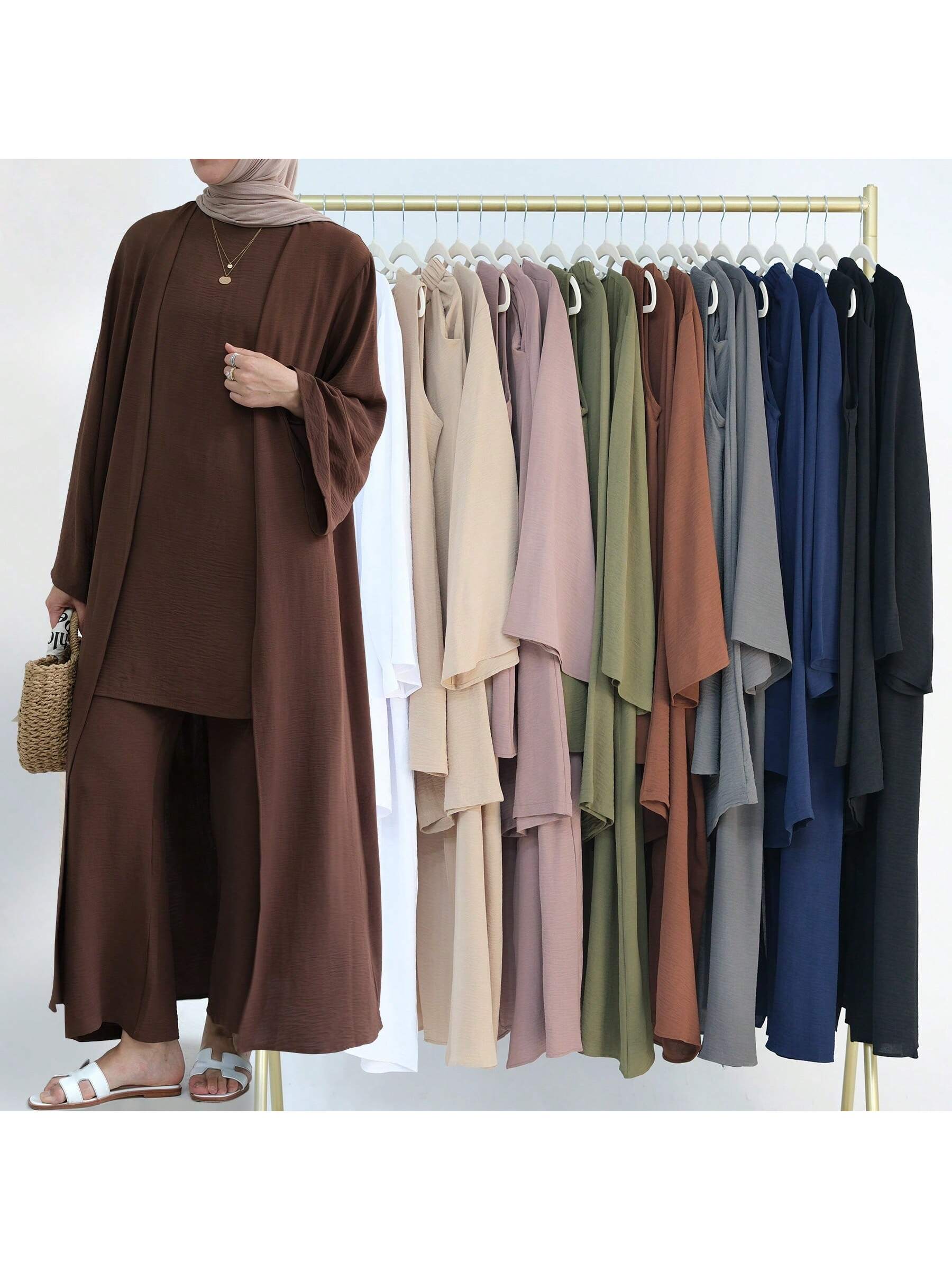 عباءة كلاسيكية ذات لون أحادي ناعمة وقابلة للتنفس،...