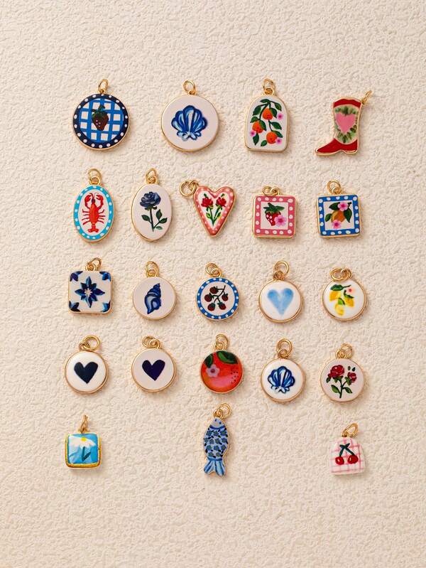 1 pièce Pendentif mode, doux et mignon en forme de fleur bleue, flocon de neige, cerise, coquille orange, cœur, rose, mangue, fraise. Plaqué or 18 carats, imperméable et anti-transpiration, convient à un usage quotidien et de loisirs. Un pendentif créatif pour les épouses, les mères et les petites amies.