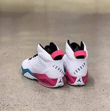 Nike LIFT OFF AJ6 GS 大童實戰耐磨氣墊減震籃球鞋 - 白色 - 查看 4