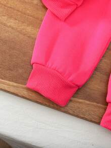 Baby Girl Fashionable Leopard Print Heart Graphic Hoodie And Pants Set, Autumn/Winter