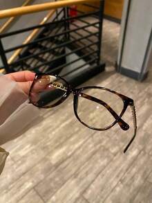 Luxurious Ladies' Flat Blue Light Glasses  I've Found A Treasure!! Elegant Glasses To The Core,A Pair Of Glasses That Will Make Your Heart Flutter,Suitable For All Face Shapes, Making The Face Look Smaller,High-End And Luxurious Tortoiseshell Color Spectacle Frame,Blue Light Glasses For Woman Men Safety Glasses Blue Light Blocking Glasses  Protection Computer Gaming Glasses   Women Cute Light Weight Red Frame Oversized Non Prescription Small Face Square Cat Eye  Reduce Eye Fatigue On Computers, TVs, Phones, And Games, Suitable For Computer Lense Screen Protector Plain Glasses   Clear Lens Glasses Blue Light   Light Blocking Glasses Blue Light Glasses Light Glasses For For Women Men  Light Glasses For    Glasses For Women  99 Blue Light  Glasses For Woman  Blue Light  Glasses Women/Men, Fashion Round  Frame UV Ray Filter Computer Gaming Glasses Computer Glasses - Anti Eyestrain & UV Glare Protection Anti Glare - 豹紋 - 查看 10