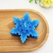 1pc Christmas Snowflake Shaped Scented Candle, Home Decor Fragrance Ornament Christmas Decorations Room Decor, Christmas Gifts