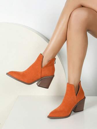 2024 New French Short Boots Women, British Style Boots Autumn/Winter New Ankle Boots Thick Heel High Heel Pointed Toe Western Boots With Back Zipper