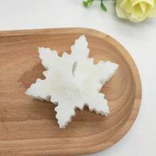 1pc Christmas Snowflake Shaped Scented Candle, Home Decor Fragrance Ornament Christmas Decorations Room Decor, Christmas Gifts