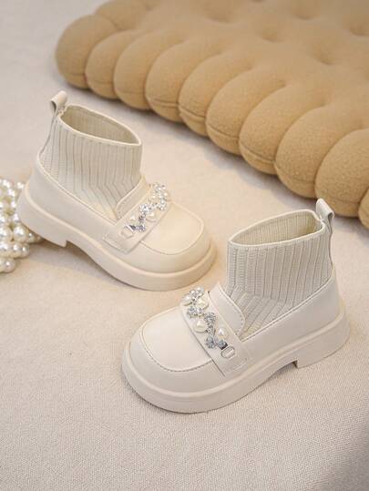 1 双女童珍珠和水钻装饰针织舒适平底踝靴，适合秋冬季日常和户外穿着