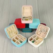 1 cutie organizator de bijuterii, cutie portabilă pentru depozitarea cerceilor, colierelor și inelelor, cutie mini compactă pentru bijuterii, suport pentru bijuterii din piele PU, cadou perfect pentru femei și fete, potrivit pentru cercei, inele, coliere, brățări, petrecere de nuntă