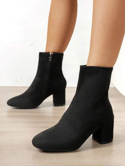 Botas de caña media con diseño de cremallera lateral de unicolor minimalista para adolescentes, serie de unicolor con puntera redonda, nueva moda de otoño/invierno 2025, botas de tobillo versátiles de tacón grueso negro, botas forradas cómodas adecuadas para el campus y el uso al aire libre