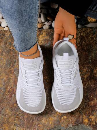 Women's Plus Size Wide Fit Minimalist Style Leather Patchwork Lace-Up Barefoot Shoes, Suitable For Outdoor Sports