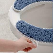 1 Pair Toilet Seat Covers With Hexagon Pattern - Soft Cushioned Non-Slip Bathroom Pads, Washable All-Season Comfort For Home Toilet Seat Protection, Hygiene Enhancement, Playful Design, Secure Fit For Elderly, Kids, Adults, Waterproof, Durable, Modern, Decorative, Spill-Proof, Easy To Clean, Non-Adhesive Grips, Toilet Seat Liner, Bath Mat