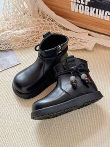 Nuevas botas de cuero suave para niña, botas planas de estilo retro cómodas, para otoño