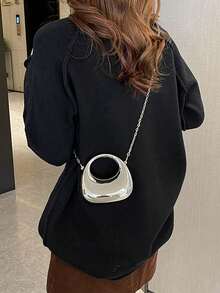 亚克力新月形盒形手提包，迷你掌包，时尚百搭链条单肩斜挎包，适合装口红、耳机等物品 - 銀色 - 查看 6