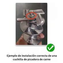 Picadora de Carne Automática Completa., Picadora de Carne Eléctrica, con 1 Bandeja de Picadora, 3 Placas de Corte, Empujador de Salchichas, Empujador de Alimentos, Consejos de Mezcla y Picado y Kit Kubbe, Potentes Picadoras de Acero Inoxidable para Cocina - Plateado - Ver 7