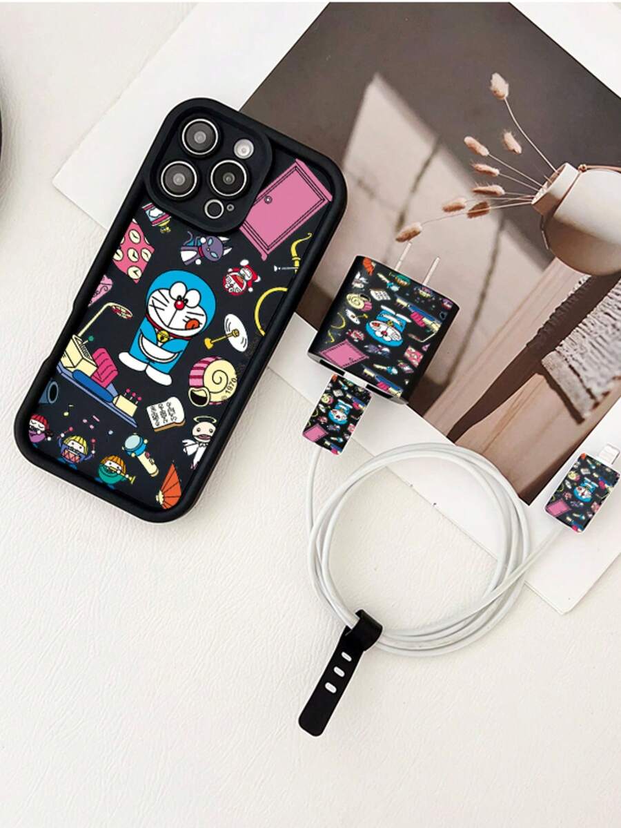 Doraemon Coque de téléphone et câble de données Doraemon authentiques, sous licence, compatibles avec les iPhone 16, 15, 14, 13, 12 et 11.