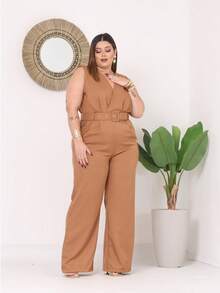 Macacão plus size feminino pantalona regata com bolso cinto decote transpassado amarração no pescoço elegante fashion moderno casual confortável versátil estiloso sofisticado prático leve fluido macio resistente chique charmoso refinado alfaiataria social clássico caimento impecável veste bem para trabalho eventos festa balada barzinho jantar coquetel rodeio igreja reuniões look dia a dia profissional inverno outono meia estação calor frio manhã tarde noite combina com salto bota tênis peça coringa atemporal custo benefício lançamento 2025 roupa feminina grande tamanho moda plus size mulher empoderada confiante linda fashionista charmosa despojada descolada para diversas ocasiões estilo confortável liberdade de movimento qualidade premium tecido leve uso diário favorita do guarda-roupa preparada com capricho essencial usar sem medo peça curinga que combina com tudo look completo elegante Natal Ano Novo Réveillon