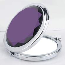 1个圆形双面便携化妆镜，男女通用，可折叠金属材质，口袋大小，方便携带，360度旋转，可爱迷你手持镜，是大学生、旅行者和化妆师的理想之选，也是情人节礼物和圣诞节礼物的绝佳选择。适用于化妆、家居装饰、梳妆台、旅行、卧室等场合，是化妆配件的理想之选。 - 金色 - 查看 15