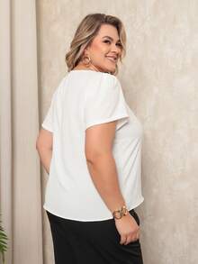 ONLYONE - PLUS SIZE WOMEN'S BLOUSE, SHORT SLEEVE, PRINCESS, PLEATES, LIGHT DUNES NECKLINE - ELEGANT WOMEN'S BLOUSES, LARGE - White - View 3