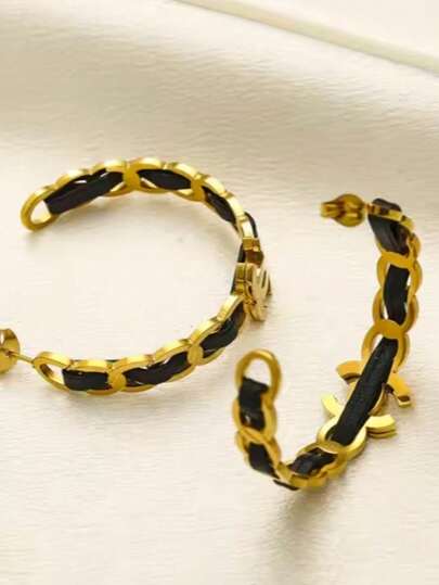 1pc Fashionable High-End Faux Leather Hoop Earrings, Versatile Luxurious European Style Double C Earrings, No Piercing Earrings