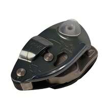 PETZL GRIGRI BELAY DEVICE WITH CAM-ASSISTED BLOCKING FOR SPORT CLIMBING ACTIVITIES - Grey - View 5