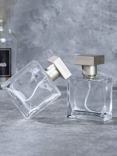 可重复灌装香水喷雾旅行瓶 25ml/50ml，防漏便携细雾喷嘴香水容器，时尚透明方形玻璃设计，配金属盖，男女通用 | 可重复使用的空香水瓶，适用于香水、精油、爽肤水、护肤品和护发产品 | 化妆台收纳、手提包必备、洗漱包必备、健身旅行度假日常使用
