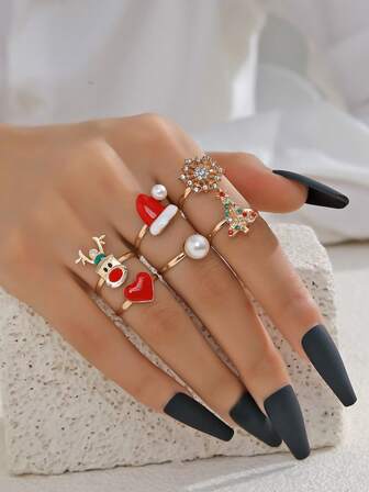 5pcs Set Of Luxury Snowflake, Christmas Tree, Deer Christmas Hat Rings (Random Rhinestone Color)