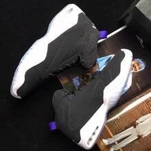 Nike Zapatillas de baloncesto  Lift Off AJ6 GS para niños grandes, resistentes al combate y con amortiguación de aire - Negro - Ver 2