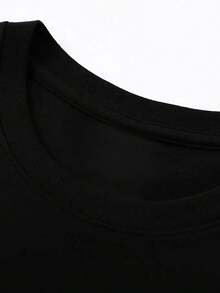 Men'S T-Shirt Inspired By Cleveland - Made Of 100% Cotton, Featuring Short Sleeves And A Relaxed Fit With An Energetic Football Design, Round Neckline - Perfect For Everyday Use And As Gifts. - Black - View 5