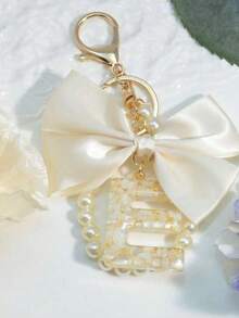 1 buc breloc cu literă cu fundă albă, cadou pentru mama, breloc pentru femei, decor pentru geantă/rucsac, pandantiv cu perle, accesorii de Halloween, Ziua Profesorilor, accesorii pentru genți, șnururi cu suport pentru legitimație, accesorii auto, brelocuri pentru genți, accesorii auto de Crăciun, idei de cadouri pentru prietena și sora