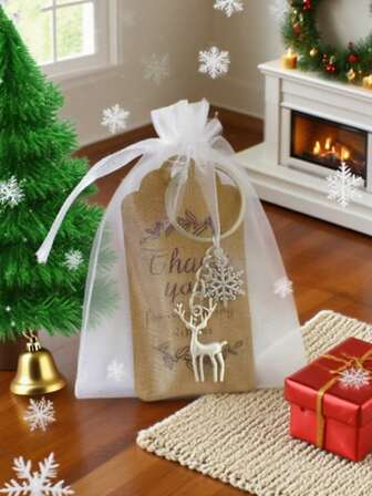 Set de 15 brelocuri cu pandantiv din aliaj de zinc în formă de elan și pandantiv cu pandantiv în formă de fulg de zăpadă, inclusiv 5 brelocuri, 5 felicitări, 5 pungi de tifon, potrivite pentru petreceri de Crăciun, ornamente pentru brad de Crăciun, ornamente pentru genți, ornamente pentru mașini, ornamente pentru chei, cadouri de petrecere, ornamente DIY, alegerea perfectă pentru prieteni și familie.