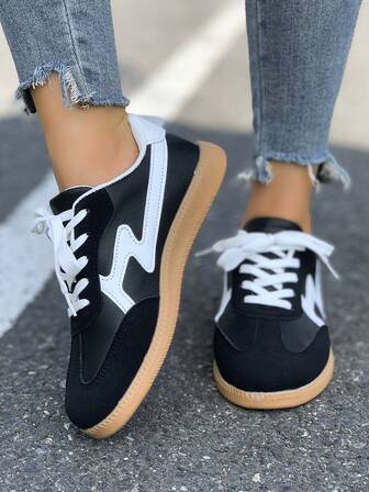 Women's White Sneakers, New Spring/Autumn Casual Canvas Vulcanized Shoes, Student Skateboard Shoes