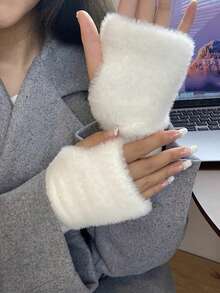 1pc Women's Autumn And Winter No Finger Plush Gloves, Versatile Exposed Finger Warm Gloves, Cute Student No Finger Gloves