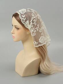 1件时尚纯色蕾丝三角头纱，轻盈花卉刺绣镂空披肩围巾，适合教堂祈祷、婚礼头纱、新娘头纱、秋季女装、情人节配饰