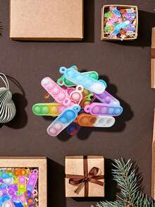 12/24/36/48 Stück zufällige Farbe Pop Schlüsselanhänger Fidget Toys Pack Party Tüte Füllungen, Poppet Schlüsselanhänger Weihnachtsabend Box Strumpfhalter Füllungen Spielpreise Valentinstag Geburtstags Party Geschenke Sensorik