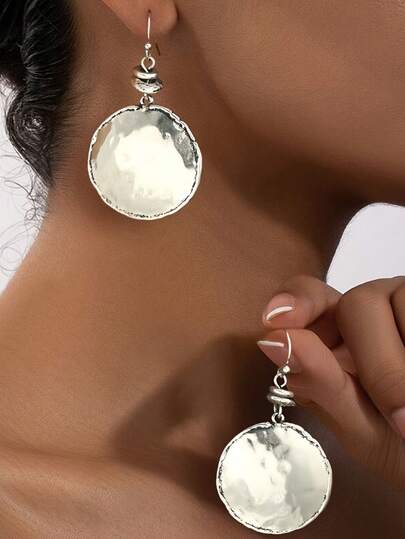 1 Pair Fashionable Minimalist Geometric Circle Stud Earrings, Suitable For Daily Wear And Party Outfits