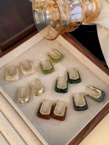 6-1 对优雅复古 U 形环状耳环，金色饰面和树脂镶嵌 - 时尚女性日常配饰，完美礼物 - 彩色 - 查看 15