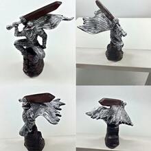 25cm High Warrior Statue Figurine, Distressed & Blood-Stained Version Action Figure Statue, Cool Black Knight Toy Decor, Black Swordsman Statue Model, Anime Peripheral Collectible Figure, Posable Model, Collectible Figurine (Sword Color Varies) (Slight Defects On Decor) - Multicolor - View 8